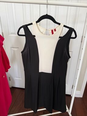 Sleeveless Black and Cream Colorblock Dress